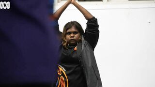 Australia’s first culturally informed yoga benefits Ngaanyatjarra Lands students ???? | ABC Australia