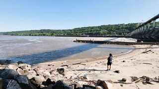 Big Dam Bridge feeling like the beach