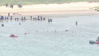 2 teens dead after being pulled from waters off NYC beach