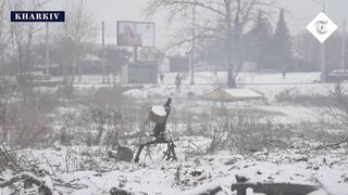 Ukrainian soldiers on front line come under attack | Kharkiv dispatch