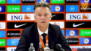 Valentijn en Van Gaal clashen op persconferentie: 'We stoppen hiermee, het is walgelijk'