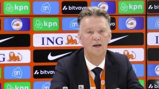 Van Gaal vermorzelt Driessen: 'We stoppen hiermee. Walgelijk!'