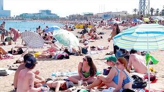 Barcelona beach walk/ beach Barceloneta????what a hot beach day????️