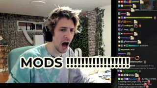 xQc stream gone uncontrollable by every voices everywhere and cries asking for Mods Help