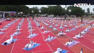 500 People Participate Perform Yoga In Kanniyakumari