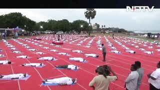 500 People Participate Perform Yoga In Kanniyakumari