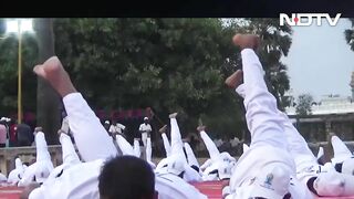 500 People Participate Perform Yoga In Kanniyakumari