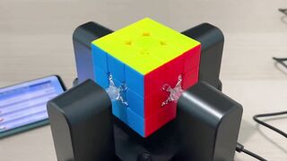 it took the robot 1 second to solve...