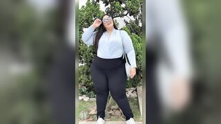 Biografía de Monique Rayara curvy model de Brasil, Bloger, y Modelo plus size de moda