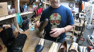 Shoe Stretching of Three Different Types of Leather