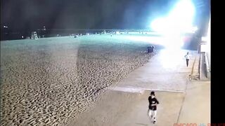 Video shows suspect running after shooting at North Avenue Beach