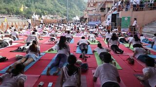 International Day of Yoga 2022 at Parmarth Niketan Highlights