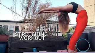 Stretches for Splits and Oversplits. Stretching contortion. yoga and gymnastics #contortion #yoga