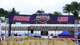 Racing "Illegal" Dirt Bikes on the Singapore Beach!