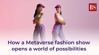 Of moon and models catwalking on water: A fashion show in metaverse