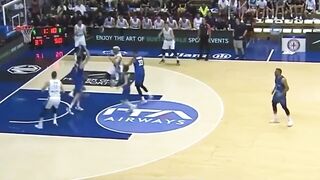 This Luka Doncic pass from today's Slovenia-Italy game ????