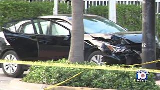 Search continues for gunman after driver dies in Miami Beach shooting