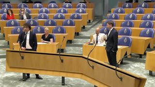 Caroline doorziet trucje van Jesse Klaver en het partijkartel gaat geschrokken in stiekem overleg