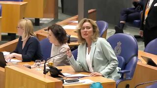 Caroline doorziet trucje van Jesse Klaver en het partijkartel gaat geschrokken in stiekem overleg