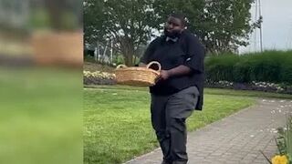 'Flower Man' steals show at cousin's wedding in North Beach