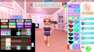 RECREATING ARIANA GRANDE’S ICONIC OUTFITS IN ROYALE HIGH! ROBLOX ROYALE HIGH OUTFIT CHALLENGE