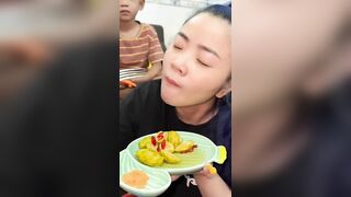 Cóc ngâm chua ngọt, dễ làm lại ngon - TIKTOK CAO HOÀNG MẪN