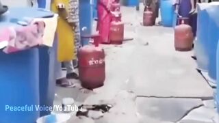 PM Modi Trolled On Hike LPG Gas Price | Modi Funny Video | Andhbhakt funny @Peaceful Voice