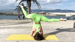 Yoga stretch | Middle Splits | Gymnastics training | Contortion workout #contortion #yoga