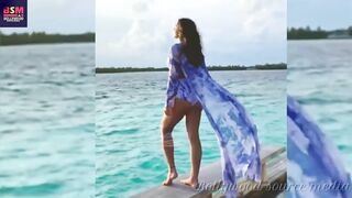 Top 5 Bollywood Actresses who don't feel shy wearing Bikini | Perfect Bikini Body Actress