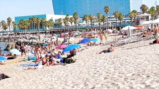 Walking beach Sant Sebastia/ Barcelona beach walk