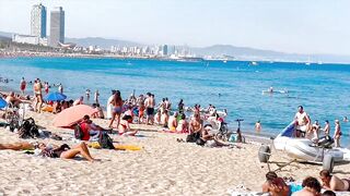 Walking beach Sant Sebastia/ Barcelona beach walk