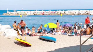 Walking beach Sant Sebastia/ Barcelona beach walk