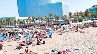 Walking beach Sant Sebastia/ Barcelona beach walk