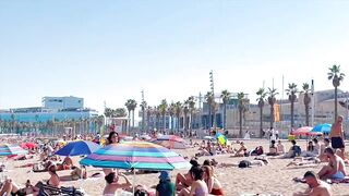 Barcelona beach walk, beach Sant Sebastia????walking Spain best beaches