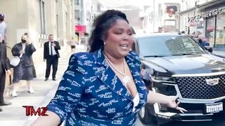 Lizzo and Jamie Foxx Chat It Up with TMZ Celebrity Bus Tour | TMZ TV