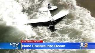 Small plane crashes into ocean in Huntington Beach, pilot rescued