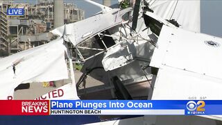 Small plane crashes into ocean in Huntington Beach, pilot rescued