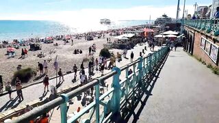 ???? BRIGHTON BEACH WALKING TOUR, BUSY BRIGHTON BEACH, ENGLISH SEASIDE, SUNDAY WALK ON A SUNNY DAY