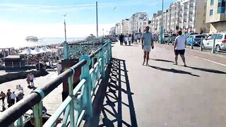 ???? BRIGHTON BEACH WALKING TOUR, BUSY BRIGHTON BEACH, ENGLISH SEASIDE, SUNDAY WALK ON A SUNNY DAY