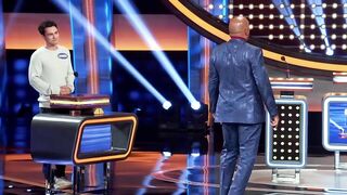 Joshua Bassett wants a chunky partner... | Celebrity Family Feud