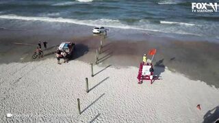 WILD Daytona Beach crash | See moment vehicle drives across beach and crashes into ocean