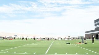 Raiders training camp FIRST DAY WITH PADS Stretching - July 27, 2022