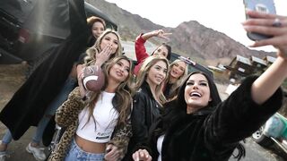 Model Photoshoot VLOG, Wild Set Free in Las Vegas Ghost Town | 4K