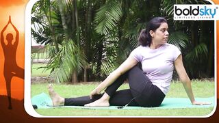 Thigh Fat Reduce Yoga | Yoga To Reduce Thigh and Hip Fat | Boldsky *Yoga