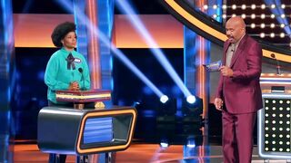 Jo Koy says, “You polled 100 stupid people!” | Celebrity Family Feud