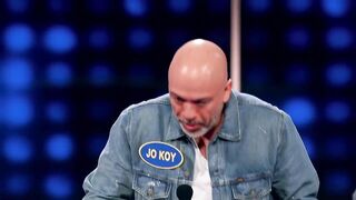 Steve Harvey roasts Jo Koy’s answer! | Celebrity Family Feud