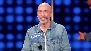 Steve Harvey roasts Jo Koy’s answer! | Celebrity Family Feud