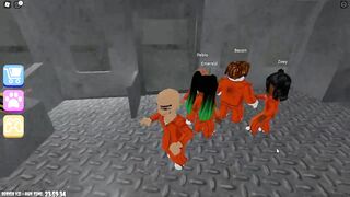 BOBBY, EMERALD, ZOEY, AND PABLO ESCAPE SIREN COPS PRISON PART 2 | Roblox Funny Moments