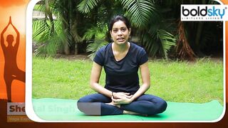 Yoga For Cervical Pain | सर्वाइकल के दर्द से आराम दिलाएगा ये योगा | Boldsky *Yoga