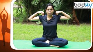 Yoga For Cervical Pain | सर्वाइकल के दर्द से आराम दिलाएगा ये योगा | Boldsky *Yoga